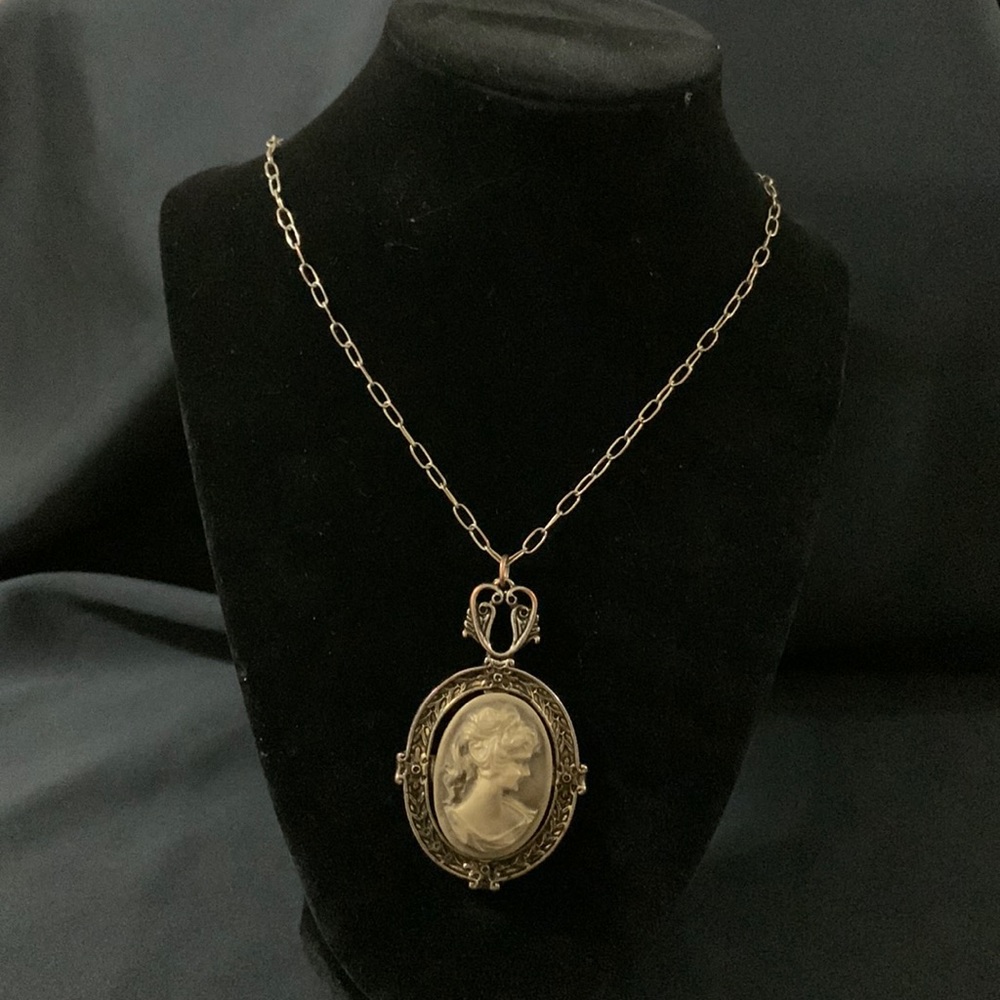 Long gold cameo necklace
